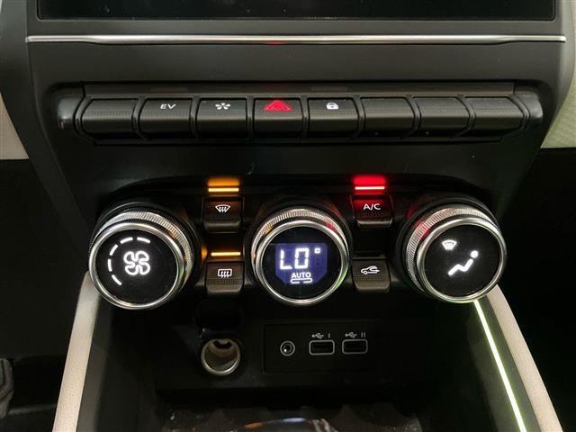 RENAULT Clio 5 Porte 1.6 E-Tech full hybrid 145cv Techno A