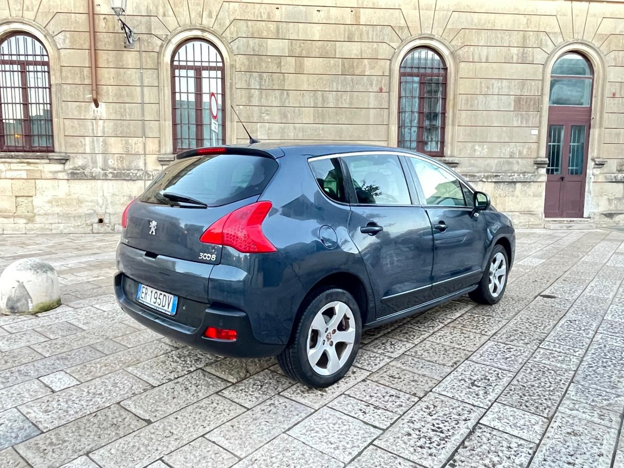 Peugeot 3008 1.6 HDi 115CV