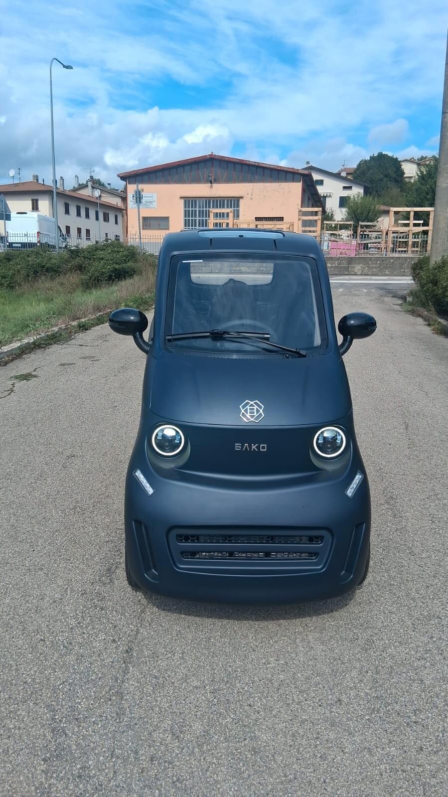 BAKO BEE - CABINATO ELETTRICO SENZA PATENTE