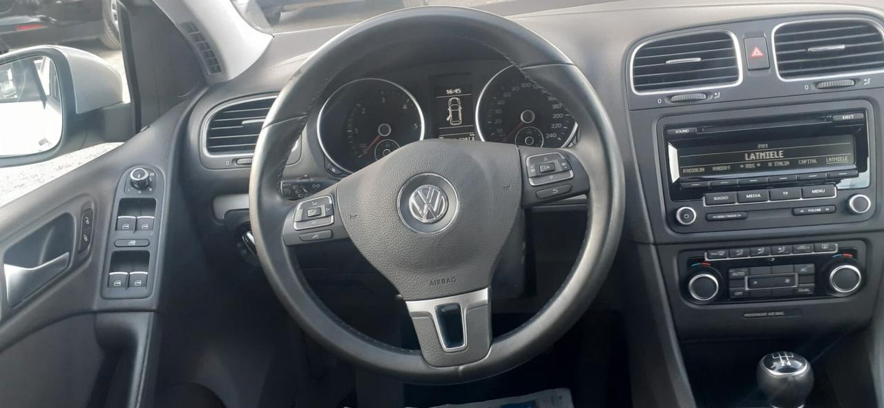 Volkswagen Golf 2012 - 1.6 TDI Lb automobili