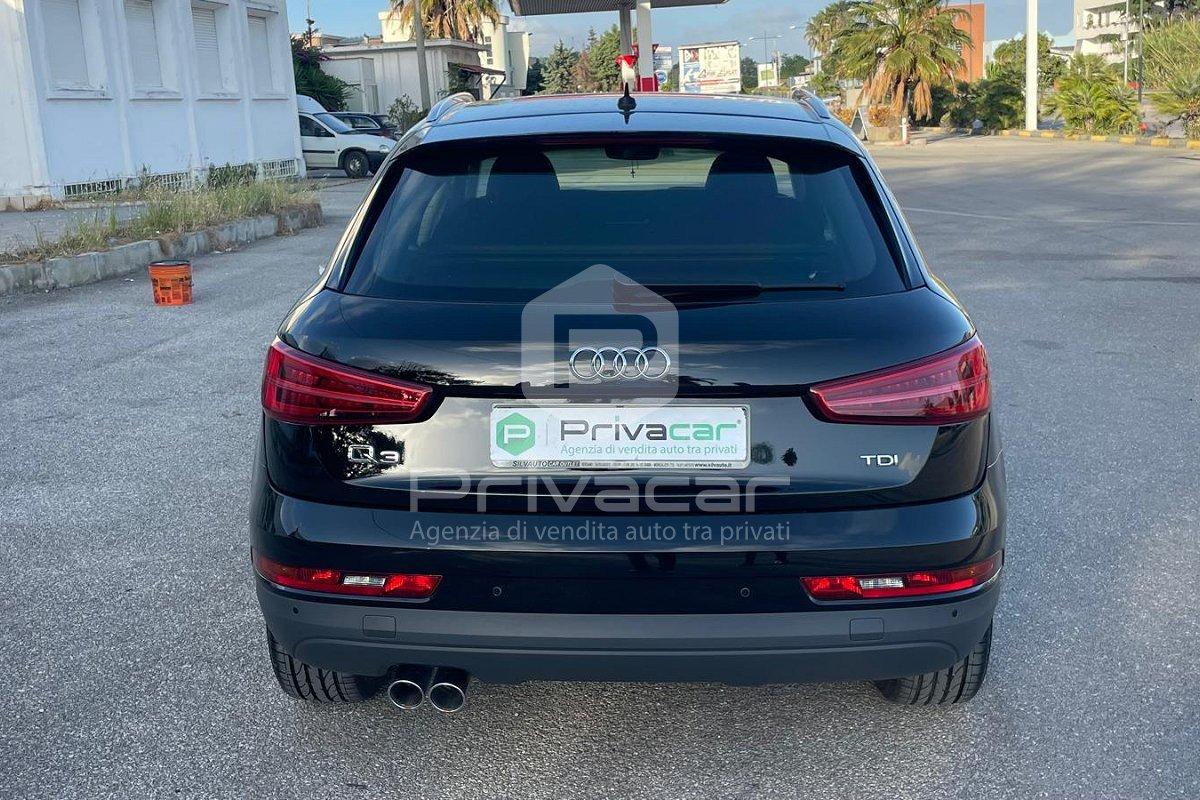 AUDI Q3 2.0 TDI 120 CV Business