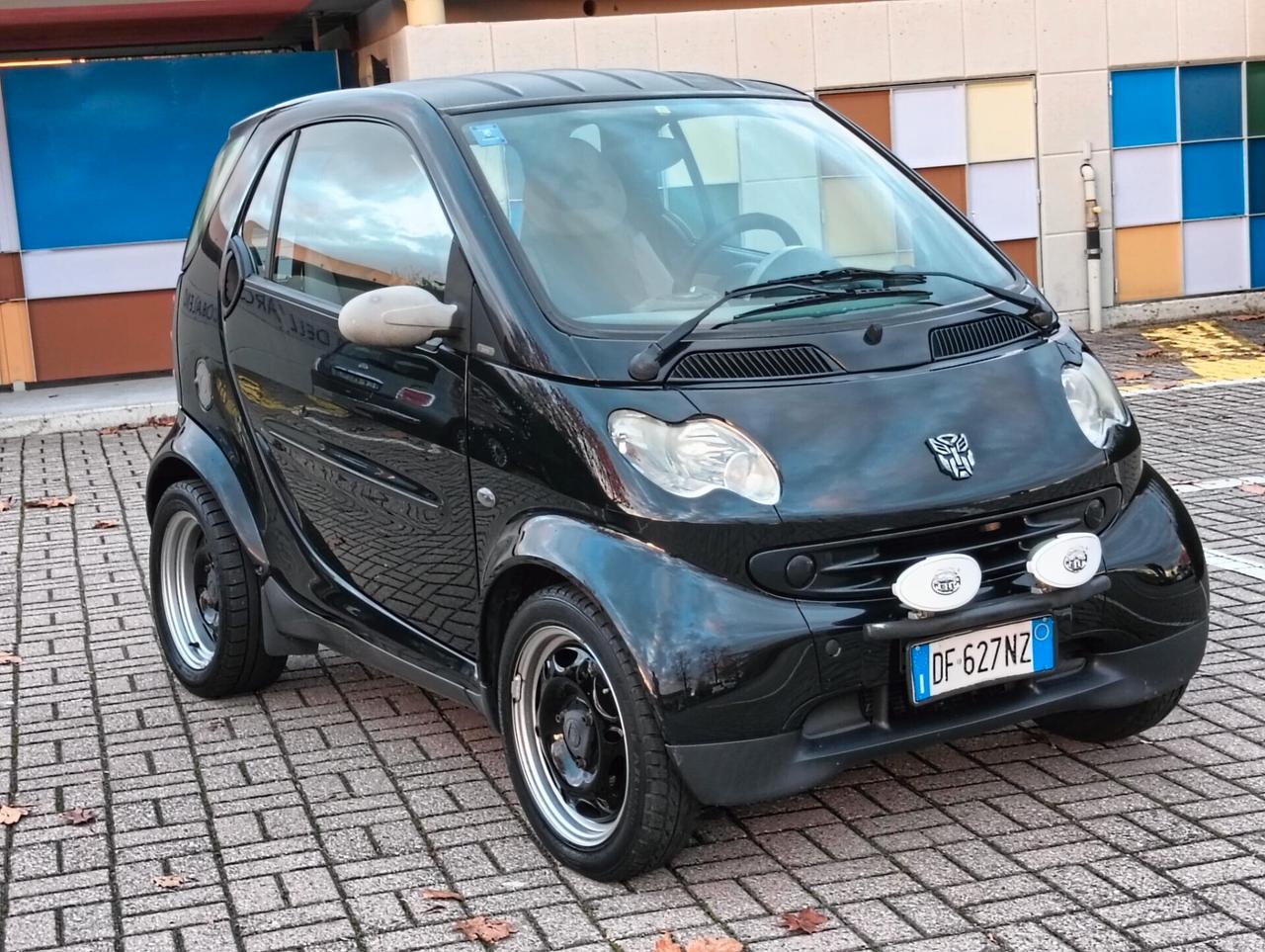 Smart ForTwo 800 coupé pure cdi..CELL 320 147 1147 WUATSAPP