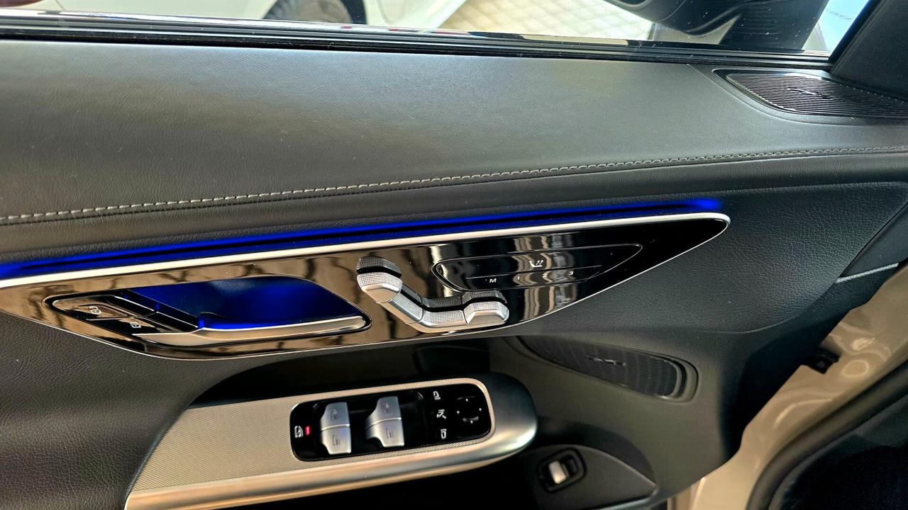 MB GLC 220d COUPE PREMIUM PLUS AMG LINE MHEV 4MATIC