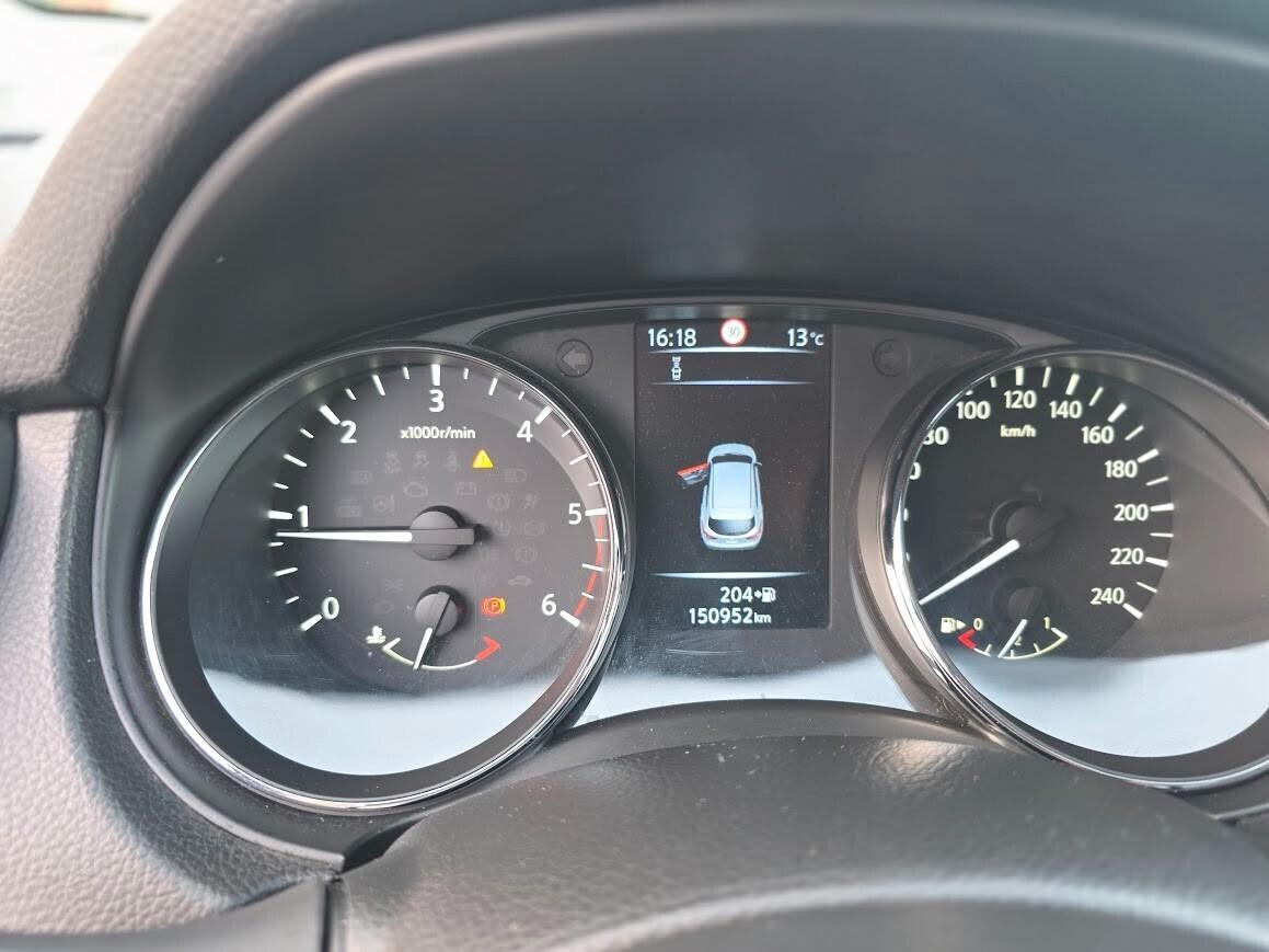 Nissan Qashqai 1.5 dCi N-Connecta