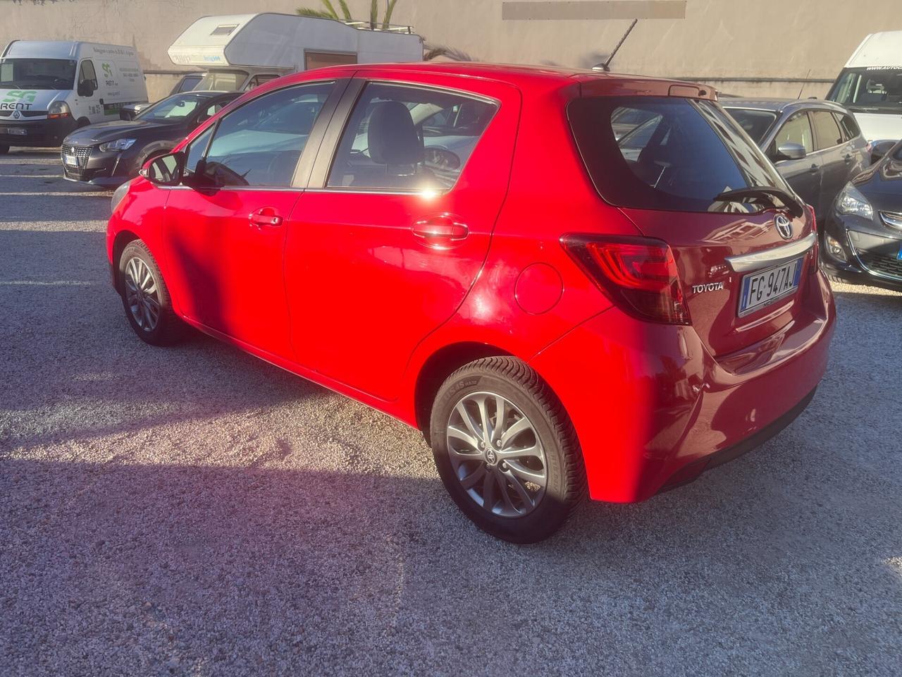Toyota Yaris 1.0 5 porte Lounge