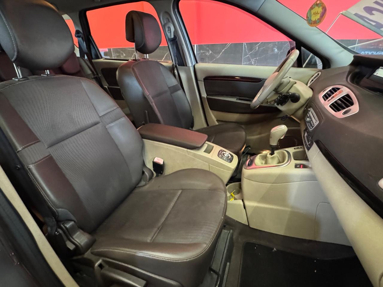 Renault Scenic Scénic X-Mod 1.5 dCi 110CV EDC Luxe automatico