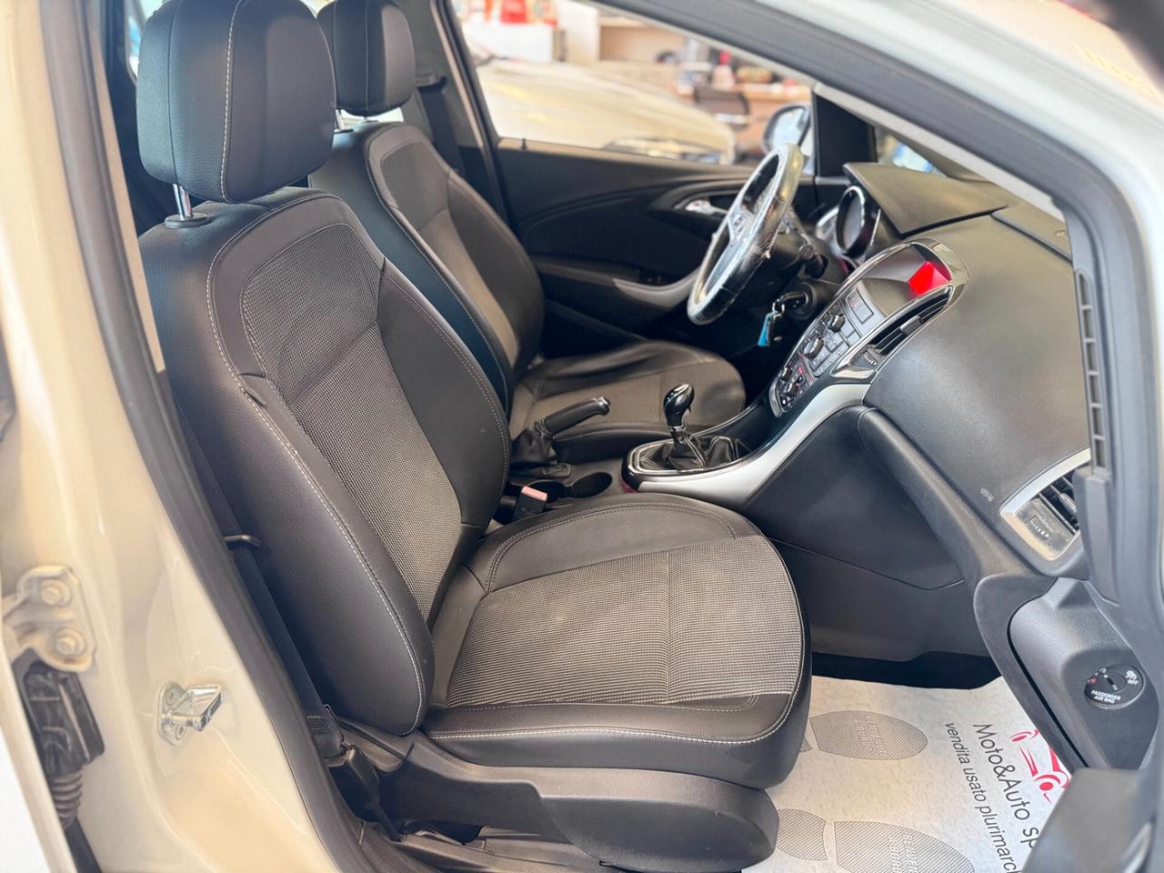 Opel Astra 1.7 CDTI 110CV Sports Tourer Cosmo Fleet