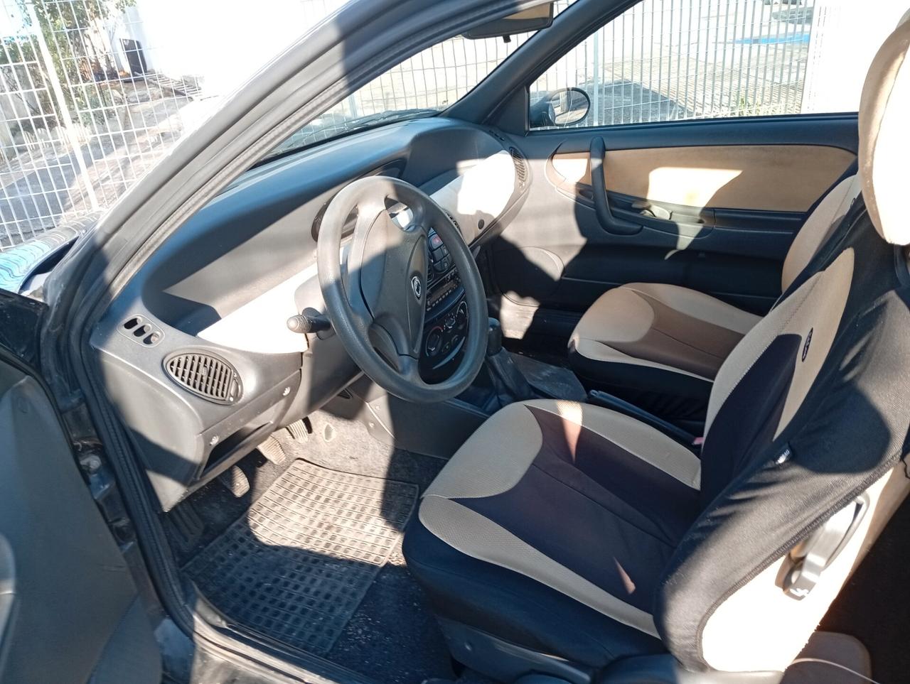 Lancia Ypsilon 1.2 Oro
