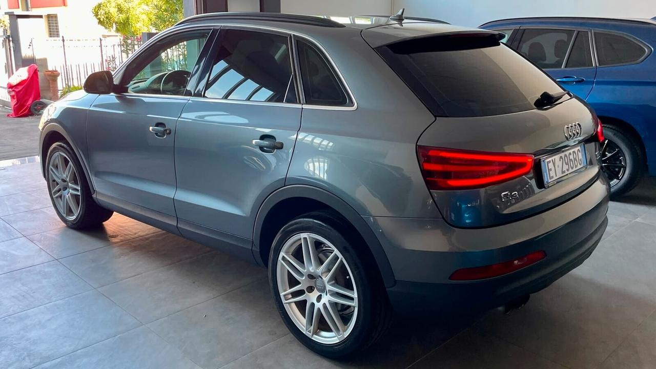 AUDI Q3 QUATTRO 2.0 BUSINESS PLUS S-TRONIC 177 CV - FULL LED