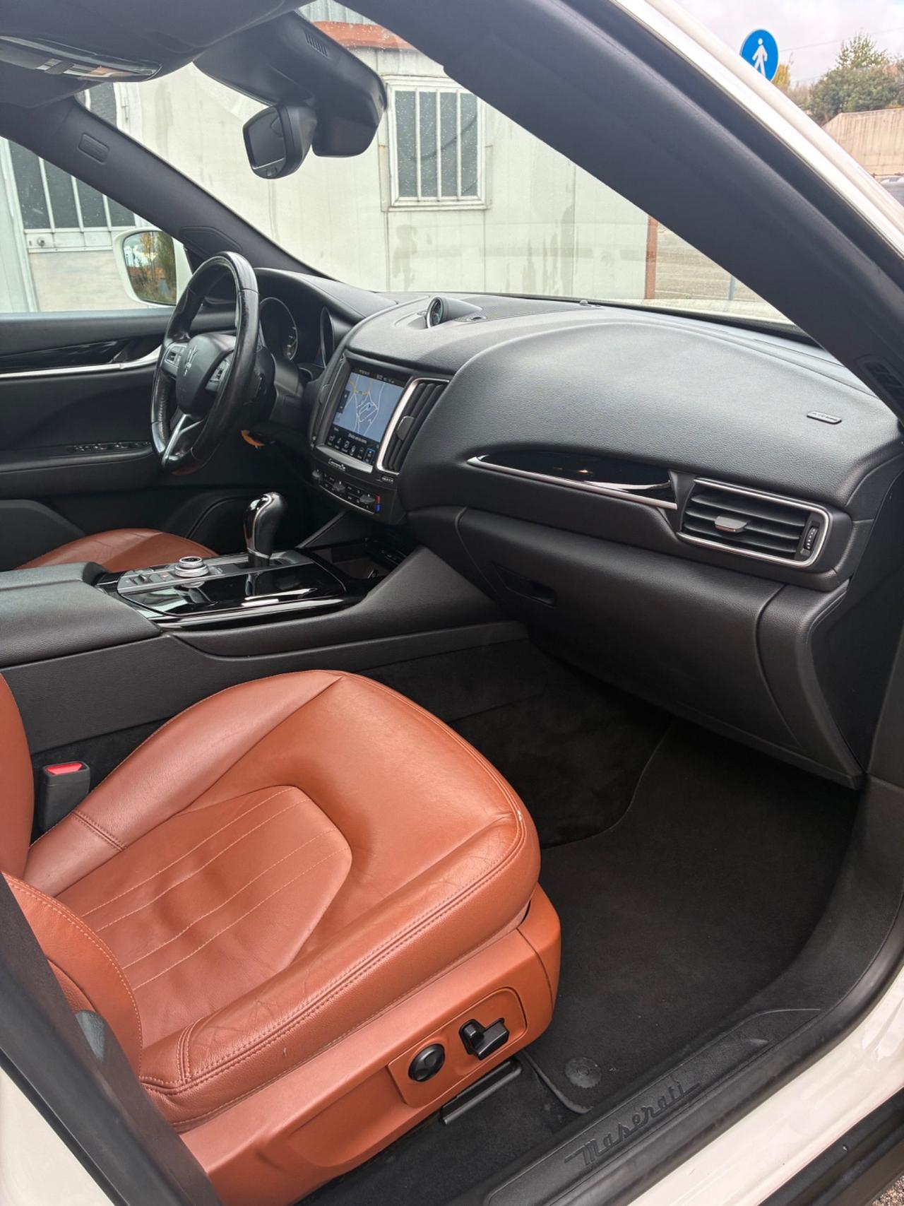 Maserati Levante V6 Diesel 275 CV AWD