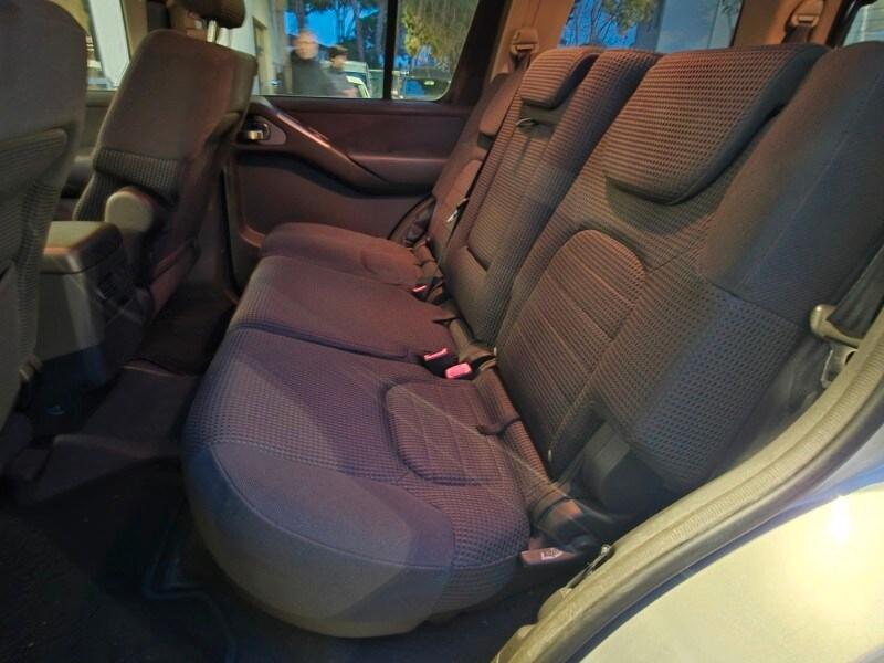 NISSAN Pathfinder 2.5 dCi XE Plus