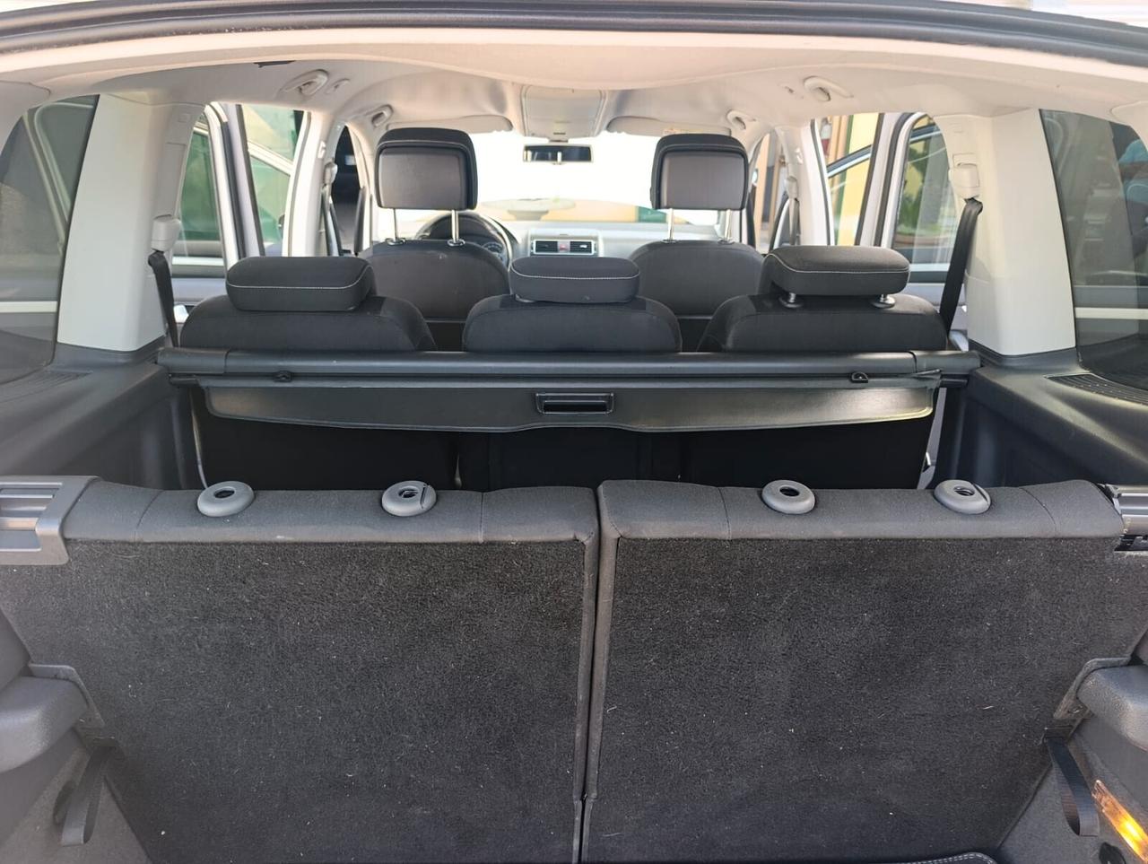 Volkswagen Touran 1.6 TDI Comfortline 2016