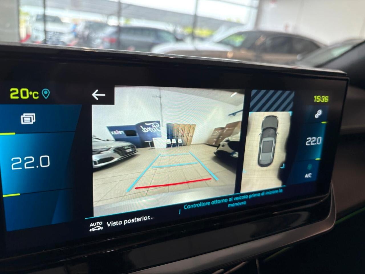 Peugeot 2008 GT motore elettrico 136 CV SPOTICAR