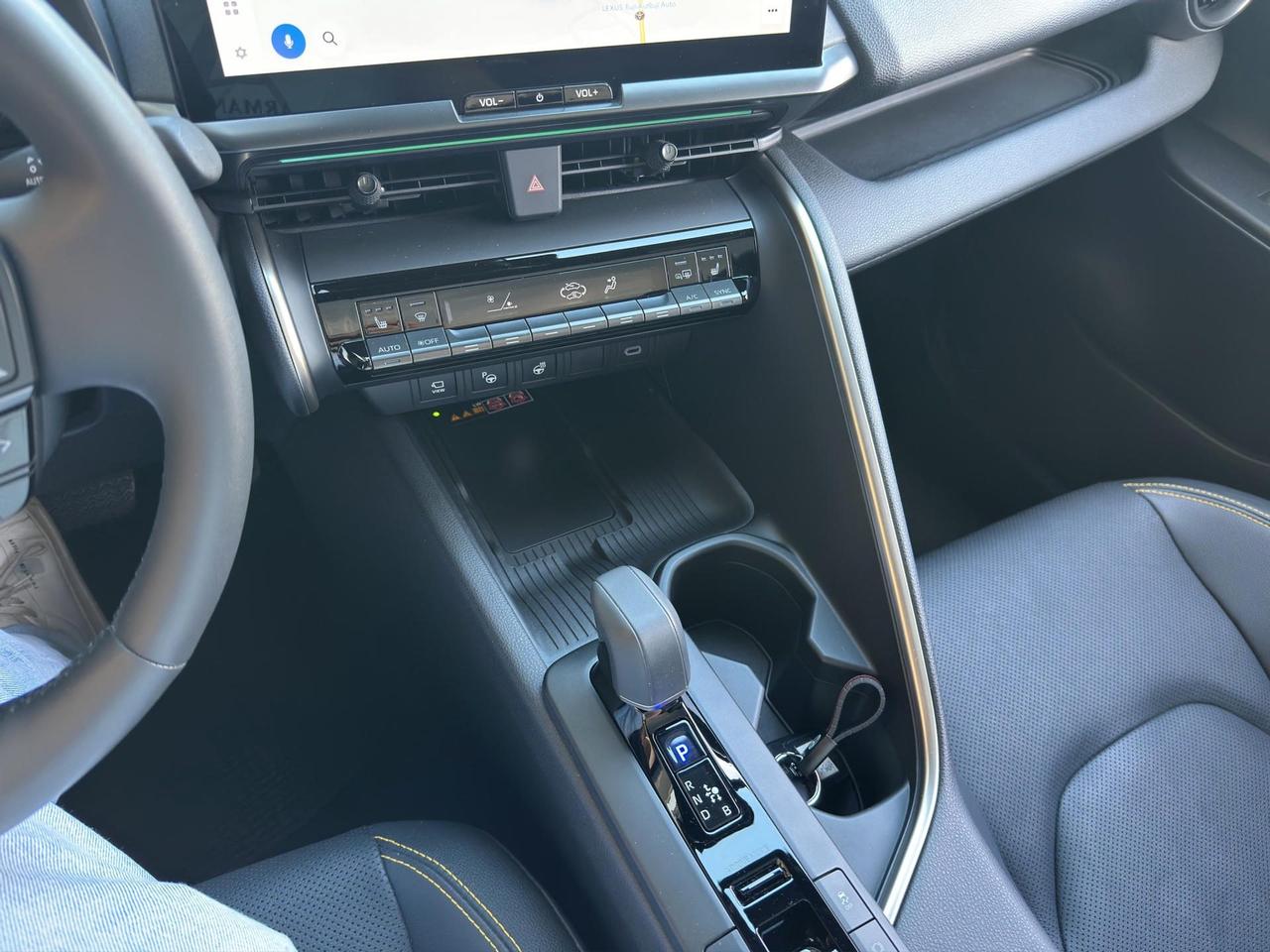 Toyota C-HR 2.0 phev Lounge Premiere fwd e-cvt