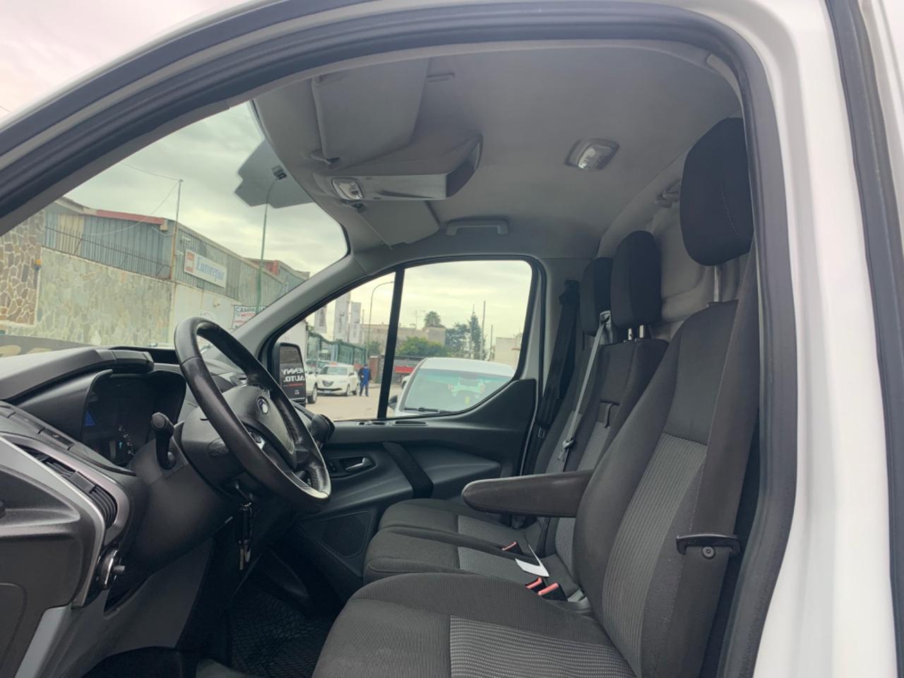 Ford Transit Custom 340 2.0 TDCi 170 PC Furgone Entry