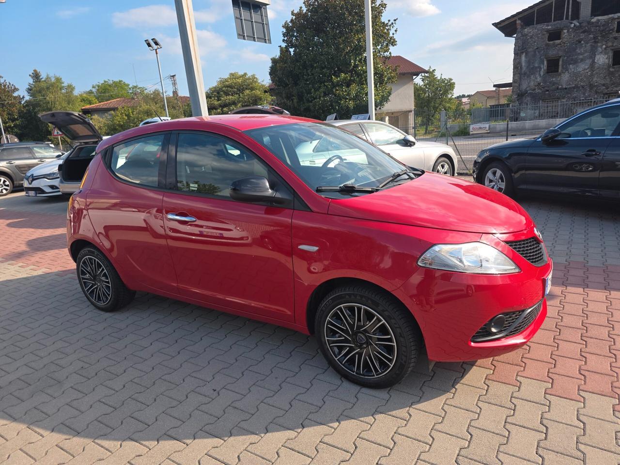 Lancia Ypsilon 1.2 69CV perfetta e garantita 12M
