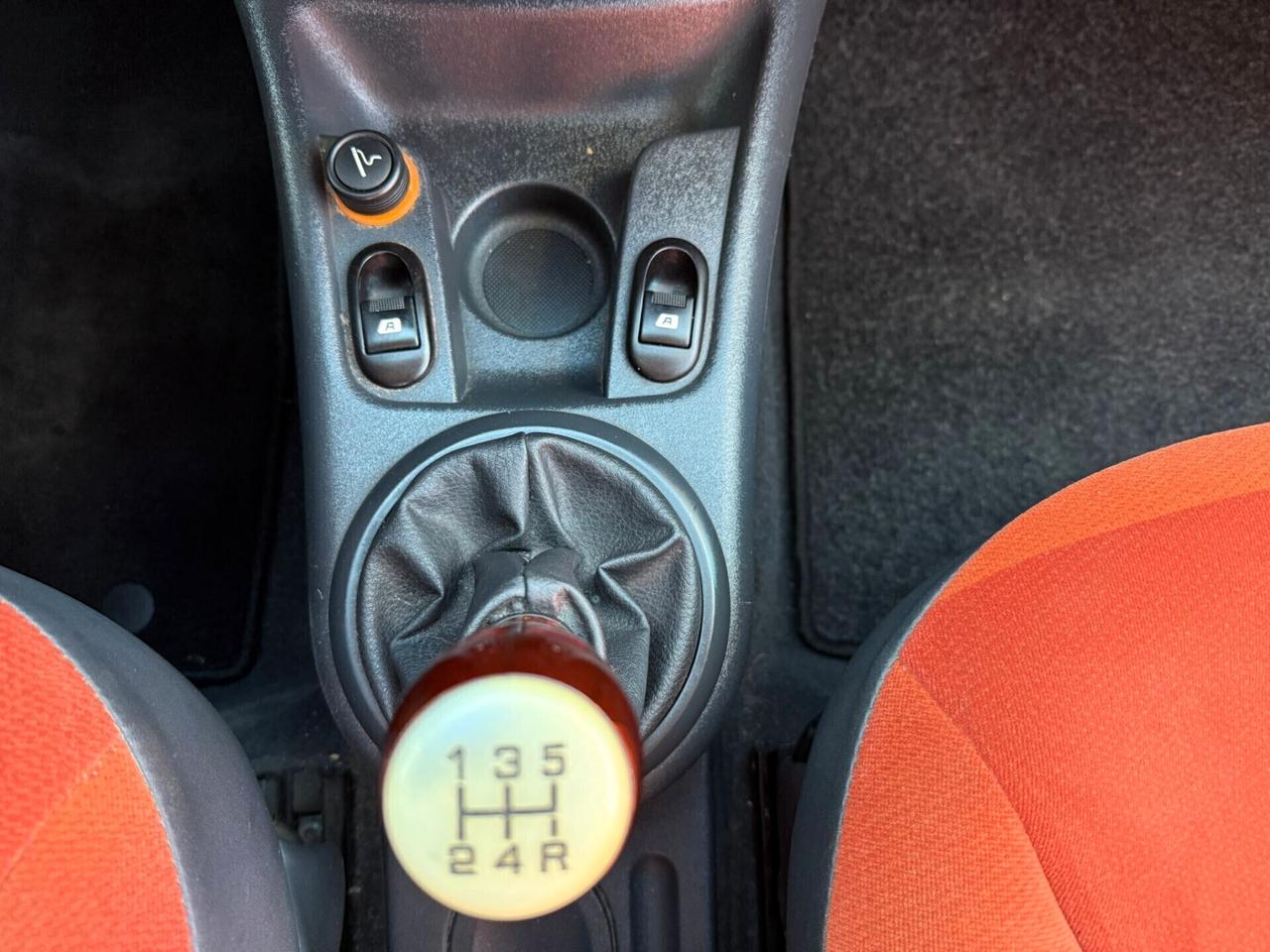 Citroen C2 1.1 87.000 KM CLIMA