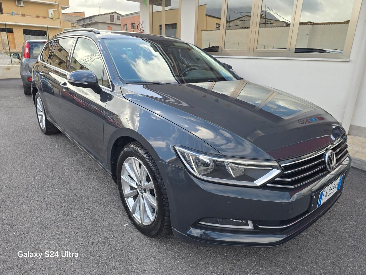 Volkswagen Passat 1.6 TDI DSG Comfortline BlueMotion Technology