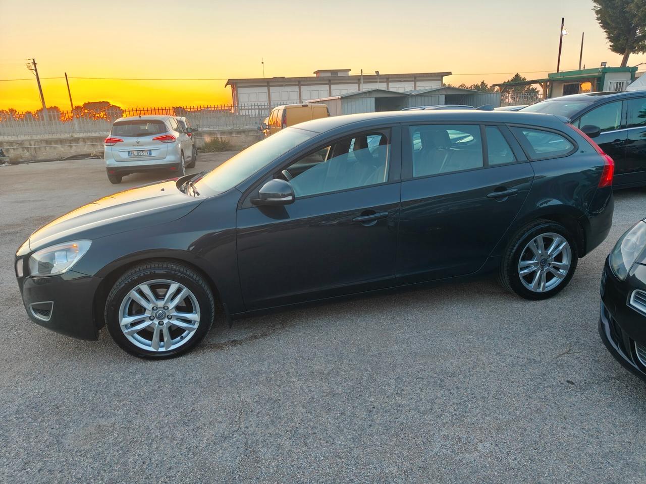 Volvo V60 D2 1.6 Momentum