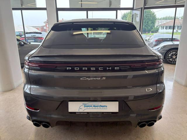 PORSCHE Cayenne Coupé 3.0 V6 S E-Hybrid ASSE POST. STERZ.-ACC
