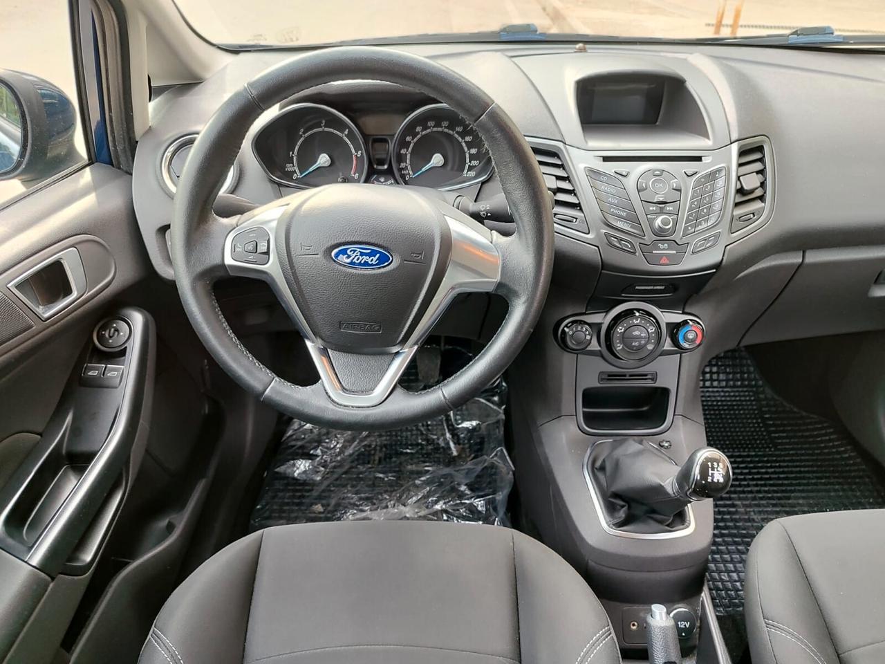Ford Fiesta 1.5 TDCi 75CV Business!!