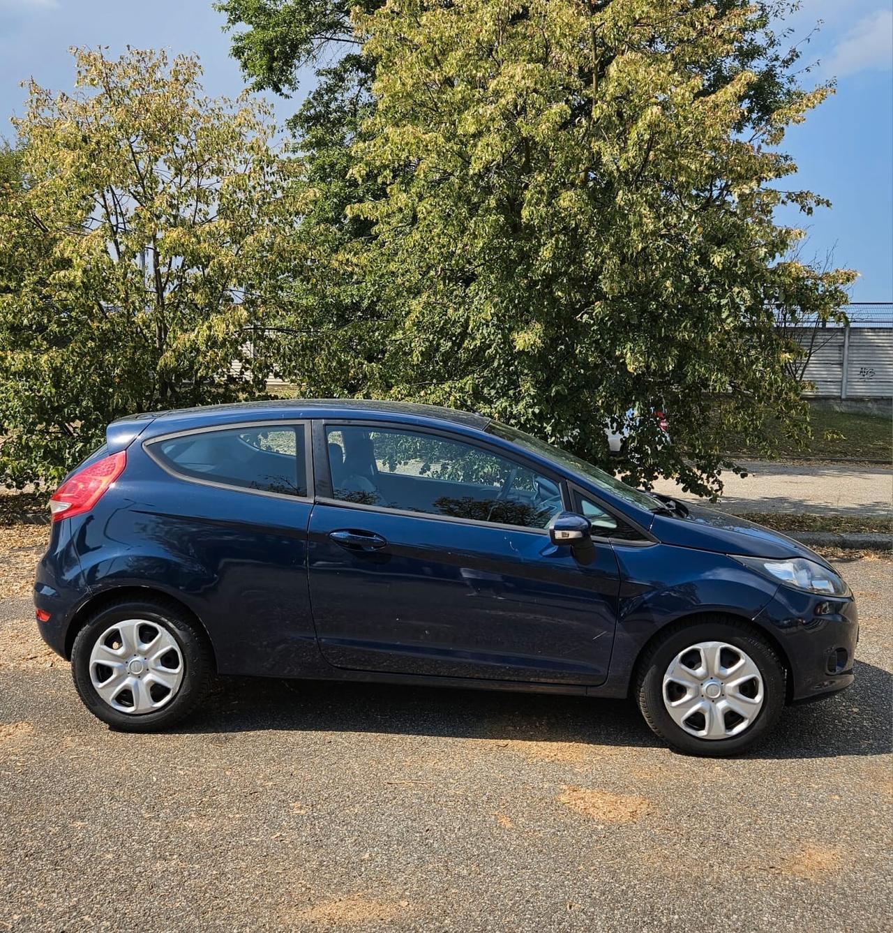 Ford Fiesta 1.4 3 porte Bz.- GPL Titanium