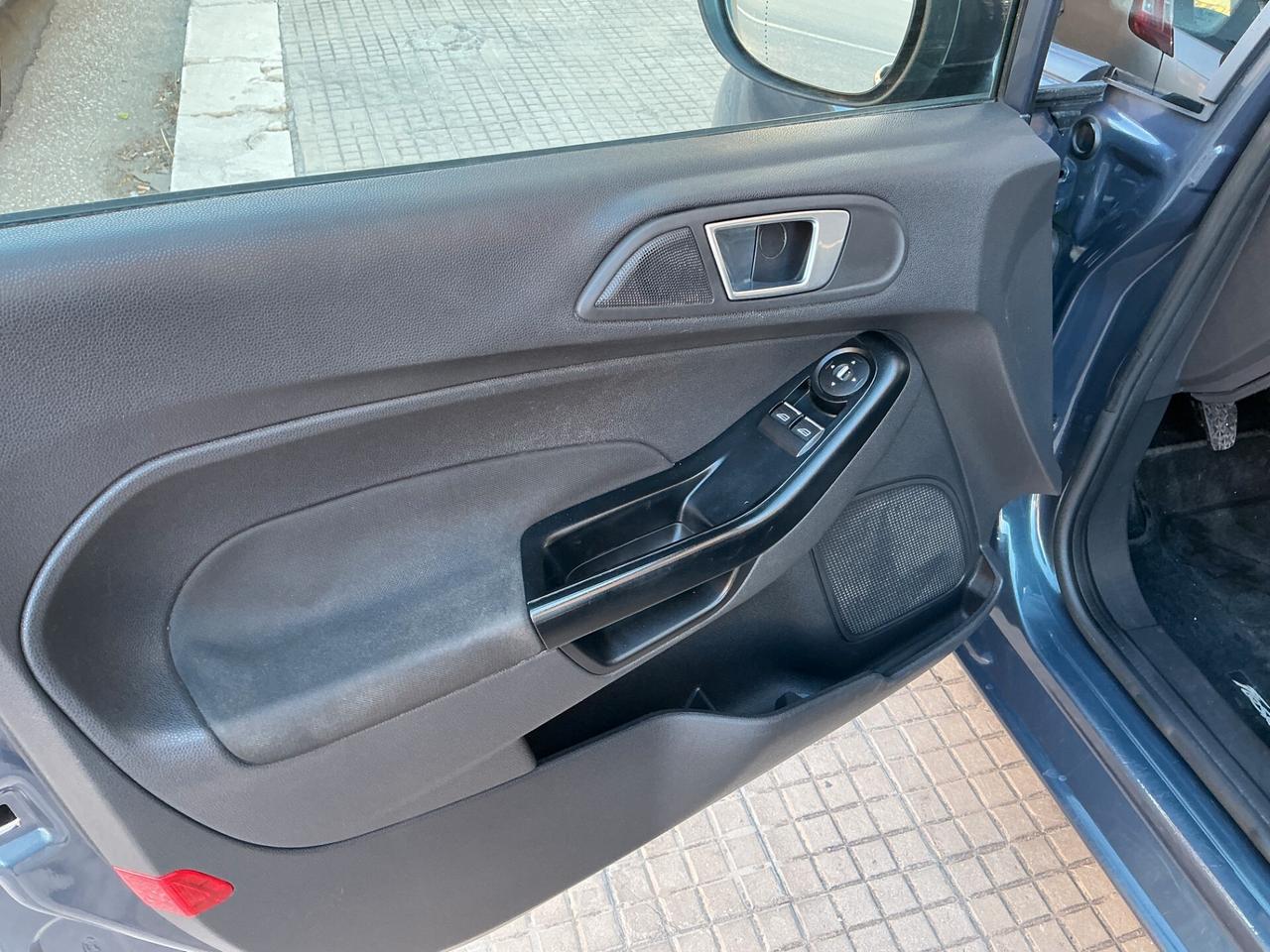 Ford Fiesta 1.5 TDCi 75CV 5 porte