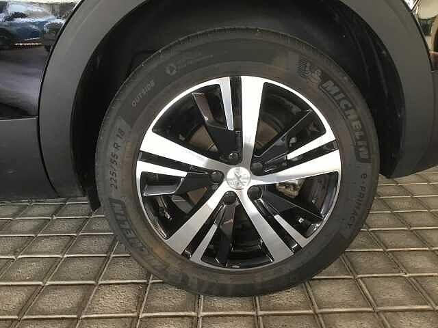 Peugeot 5008 GT 1.2 130 cv - Usata