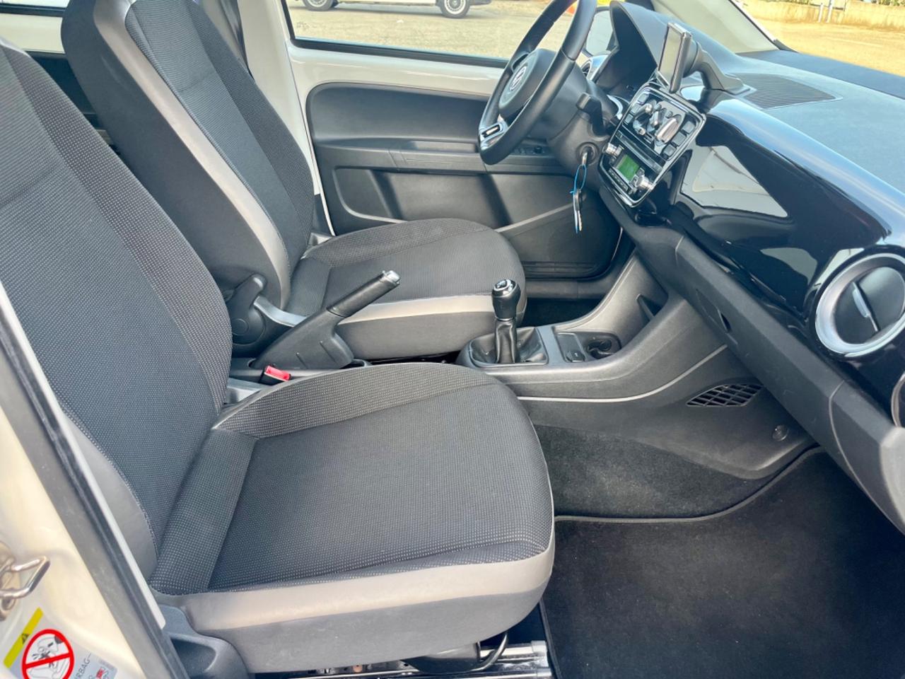 VW Up 1.0benz 2014 144.000km perfetta per neopatentati