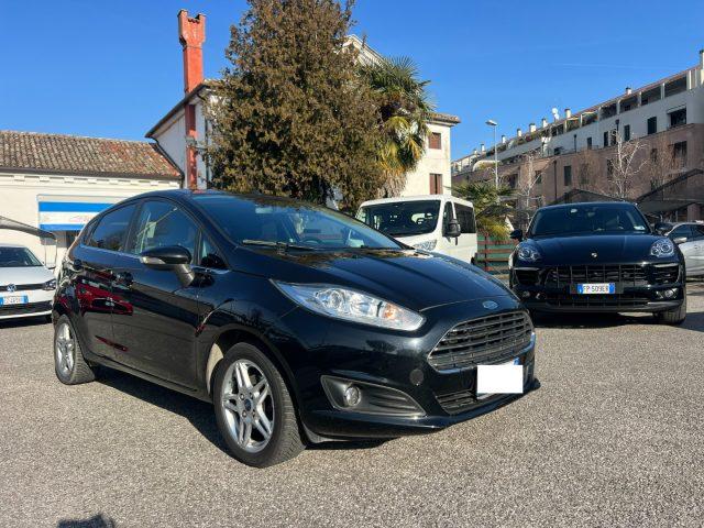 FORD Fiesta 1.4 5p. Bz.- GPL Titanium AUTO PER NEOPATENTATI