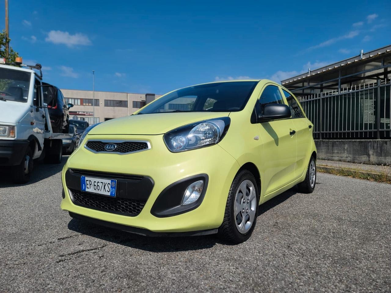 Kia Picanto 1.0 BENZ SOLO 28.000 KM