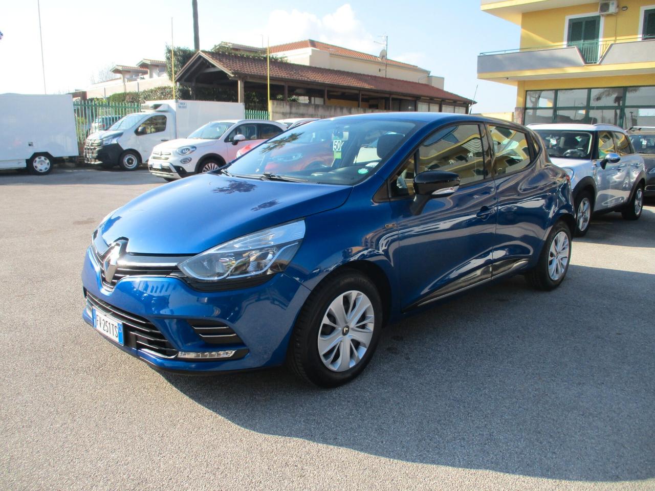 Renault Clio 0.9 TCE MOSCHINO LIFE 75cv E6C 5 PORTE 132000 KM