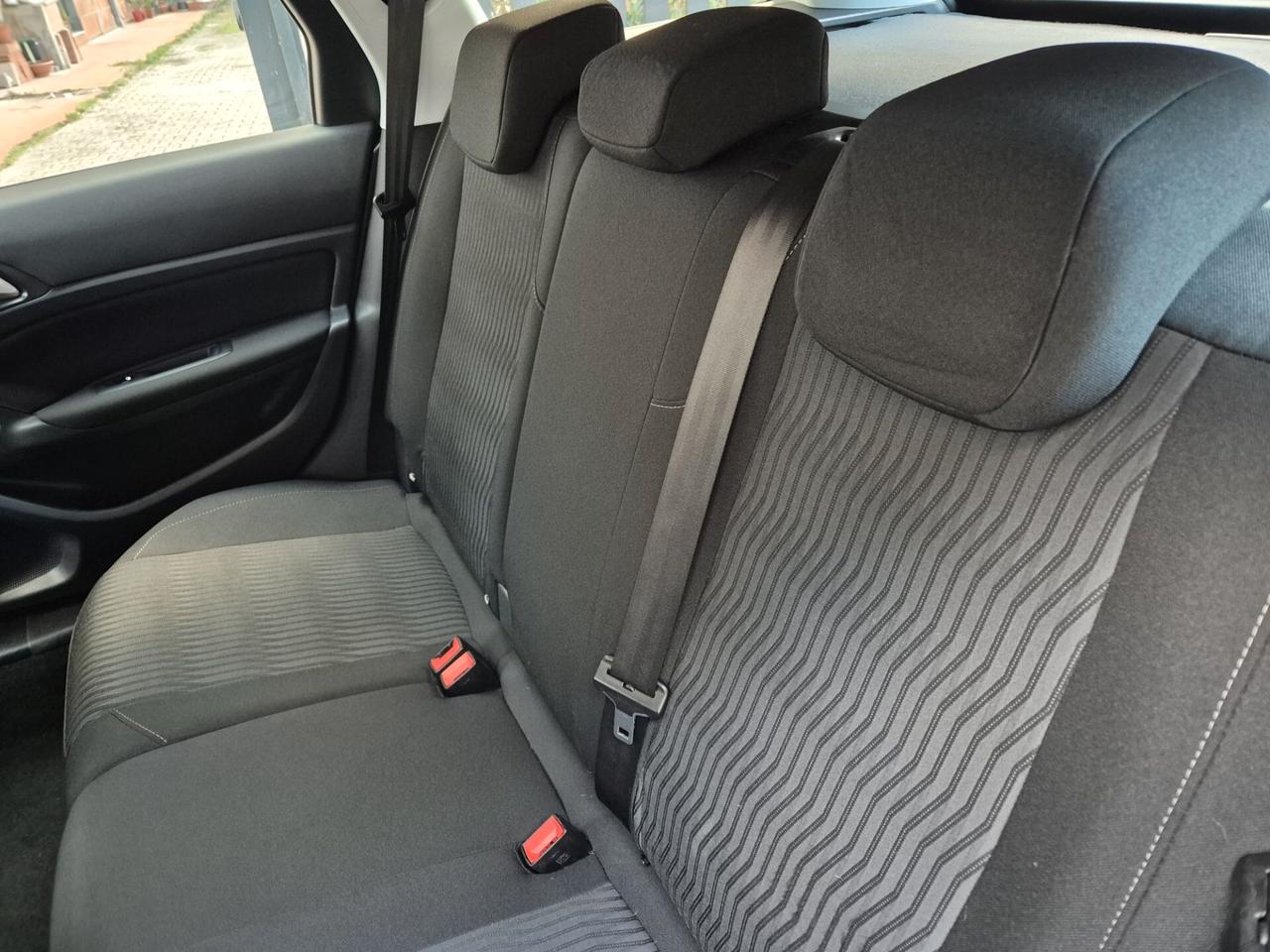 Peugeot 308 BlueHDi 120 S&S SW Allure