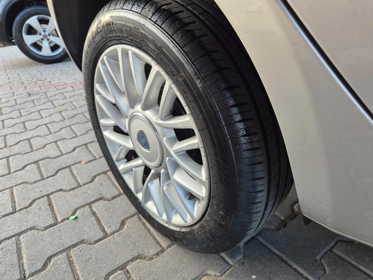 Lancia Ypsilon 1.3 MJT 16V 95 CV 5 porte S&S Elle