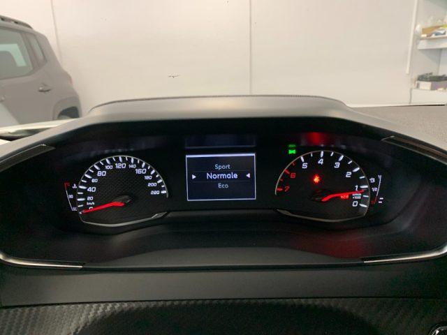 PEUGEOT 2008 1.5 BlueHDi EAT8 Allure Navi Pack Automatico