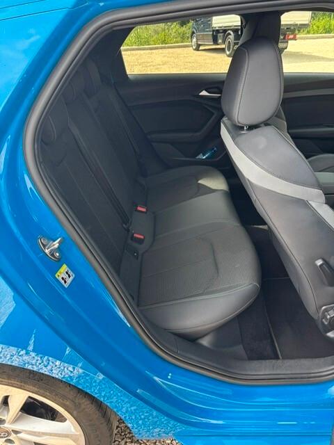 Audi A1 SPB 25 TFSI S line edition interno esterno luci ambient