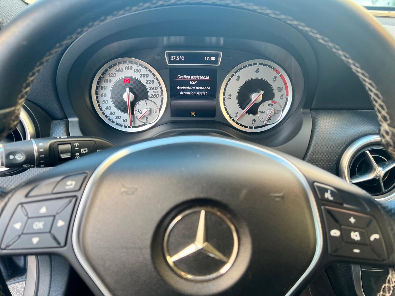 Mercedes-benz A 180 cdi 109cv SPORT E6 NAVI/PELLE/16;/PDC PERFETTA!!