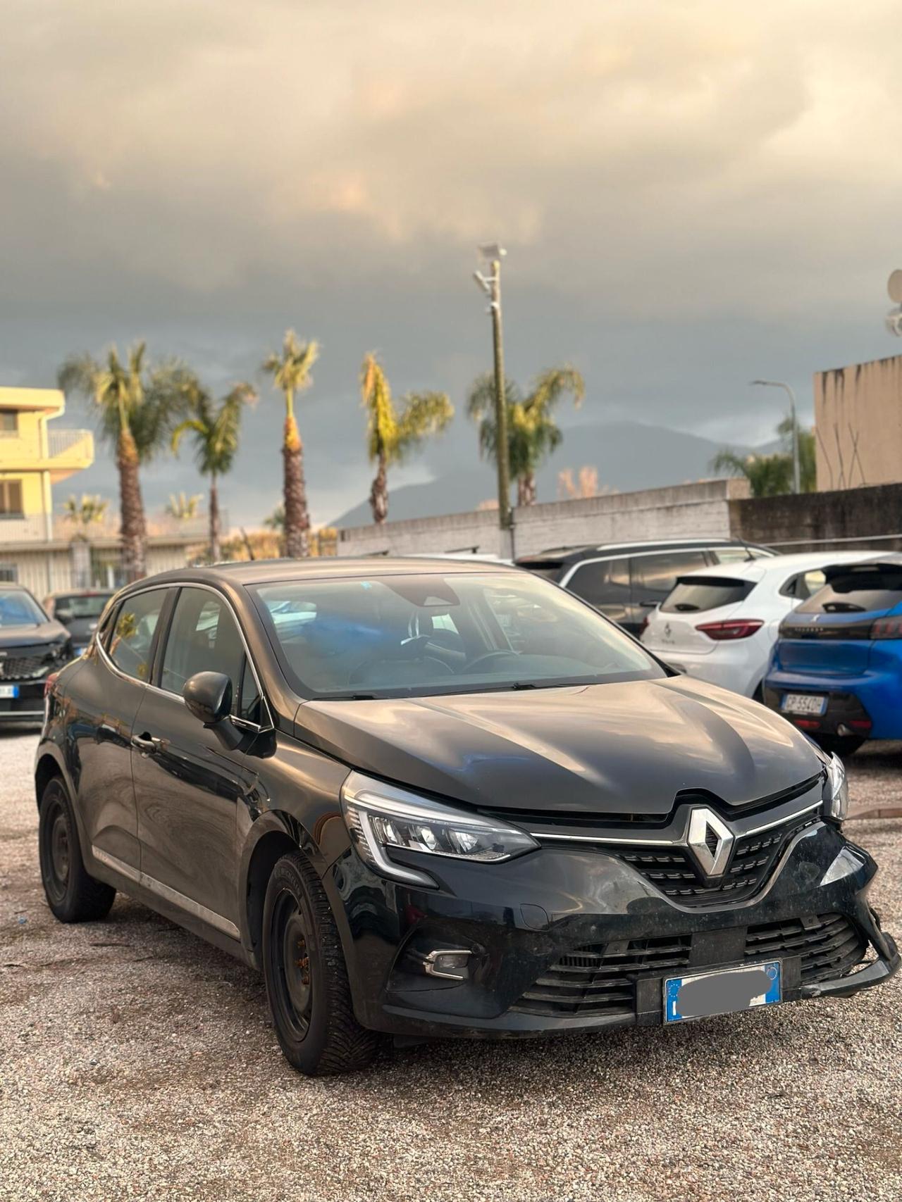 Renault Clio TCe 12V 100 CV GPL 5 porte Intens SINISTRATA