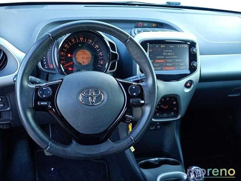 Toyota Aygo 1.0 x-play 5p