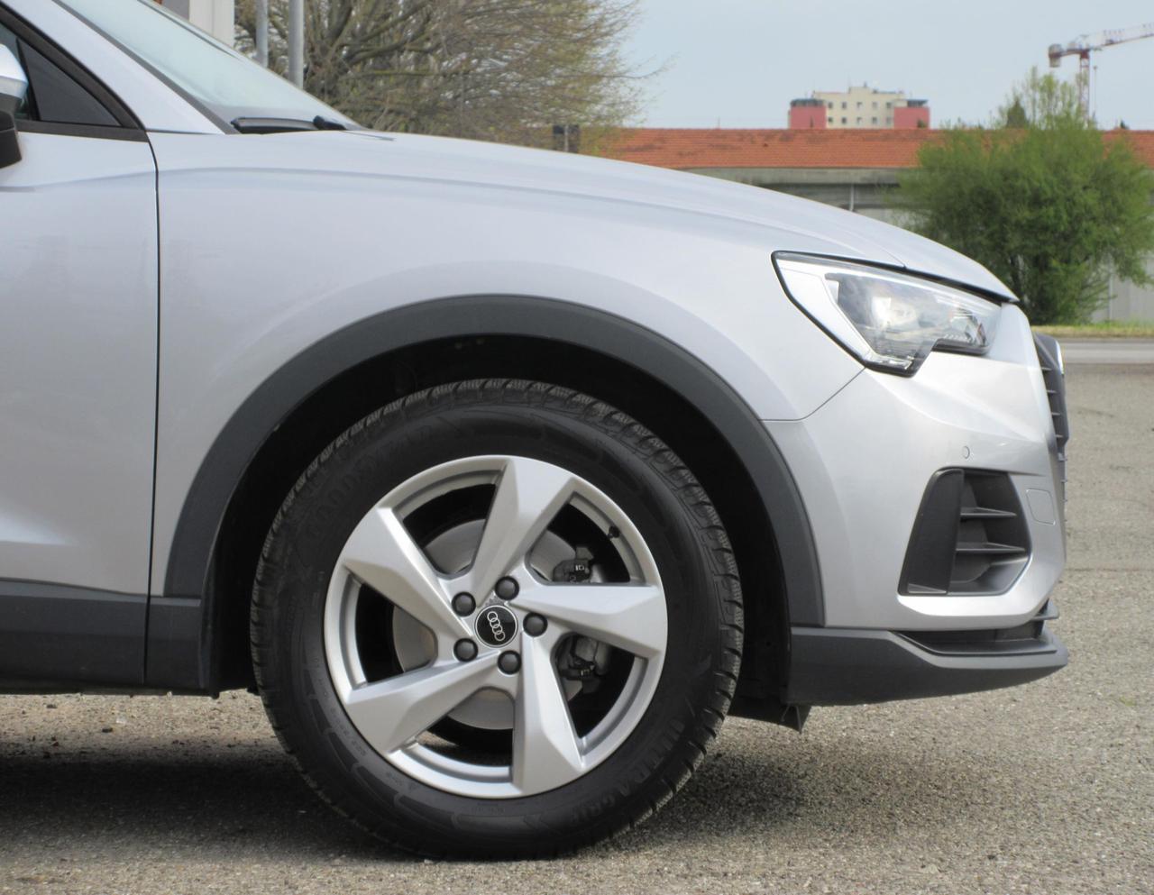 Audi Q3 35 2.0 tdi Business quattro s-tronic