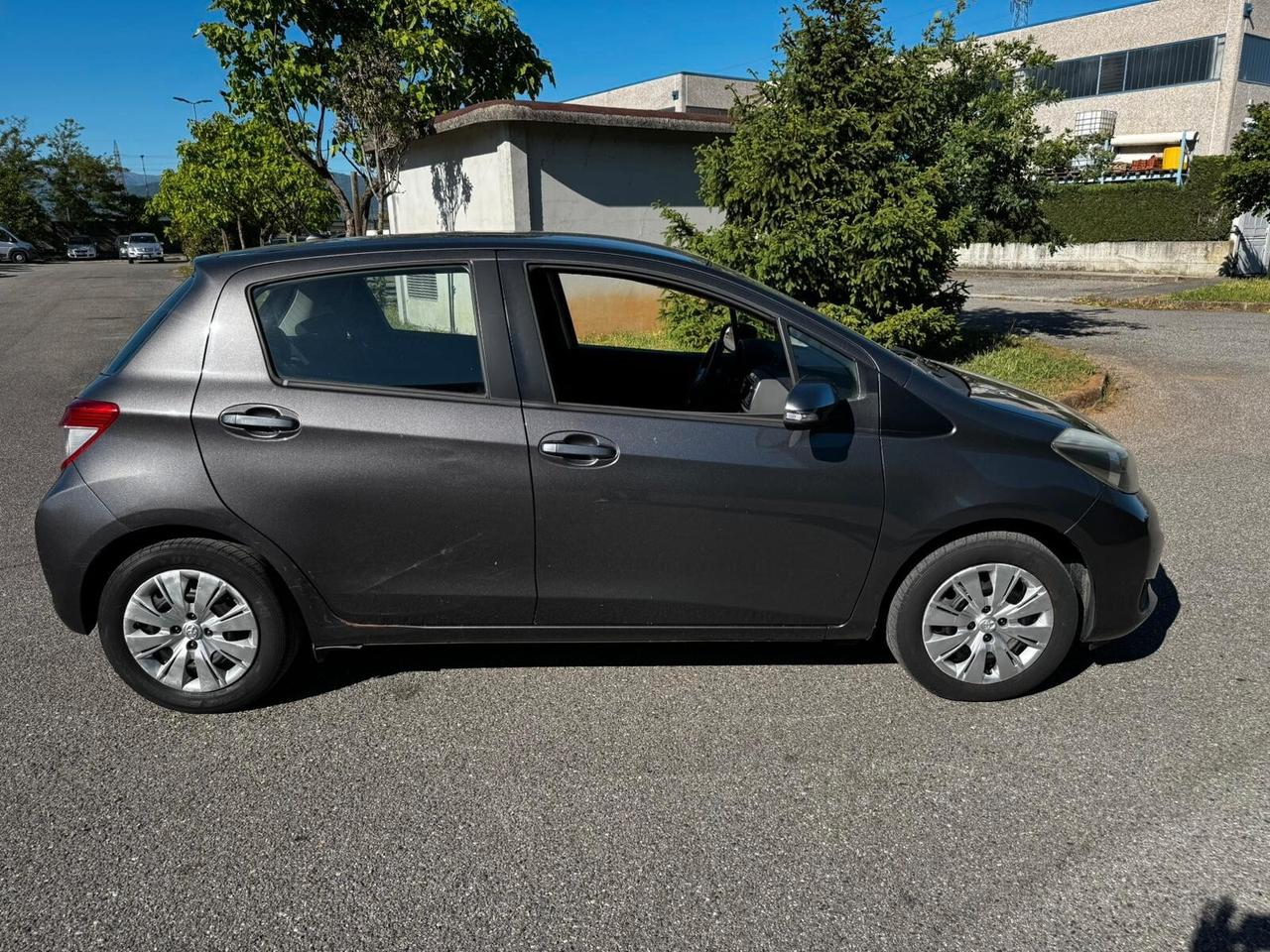 Toyota Yaris 1.0 5 porte Lounge