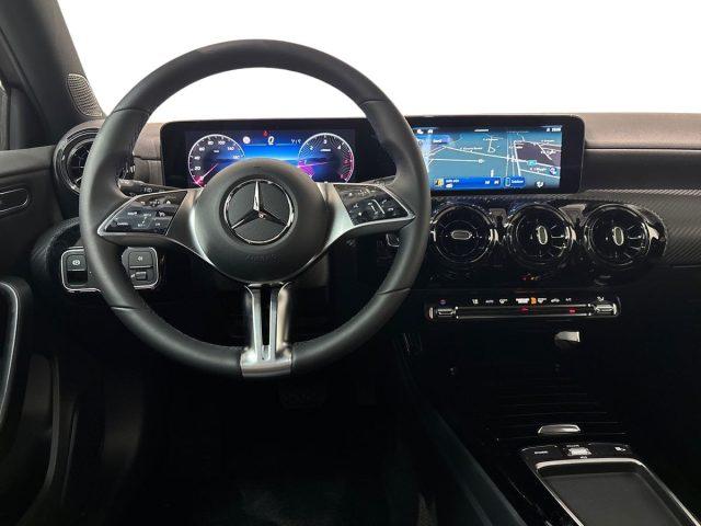 MERCEDES-BENZ A 180 d Automatic Advanced