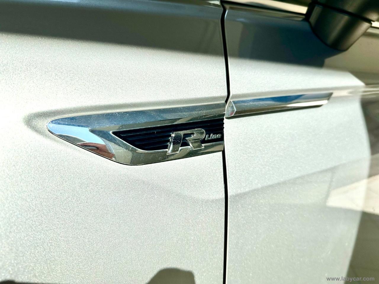 VOLKSWAGEN Tiguan 1.4 TSI Sport R-LINE BMT