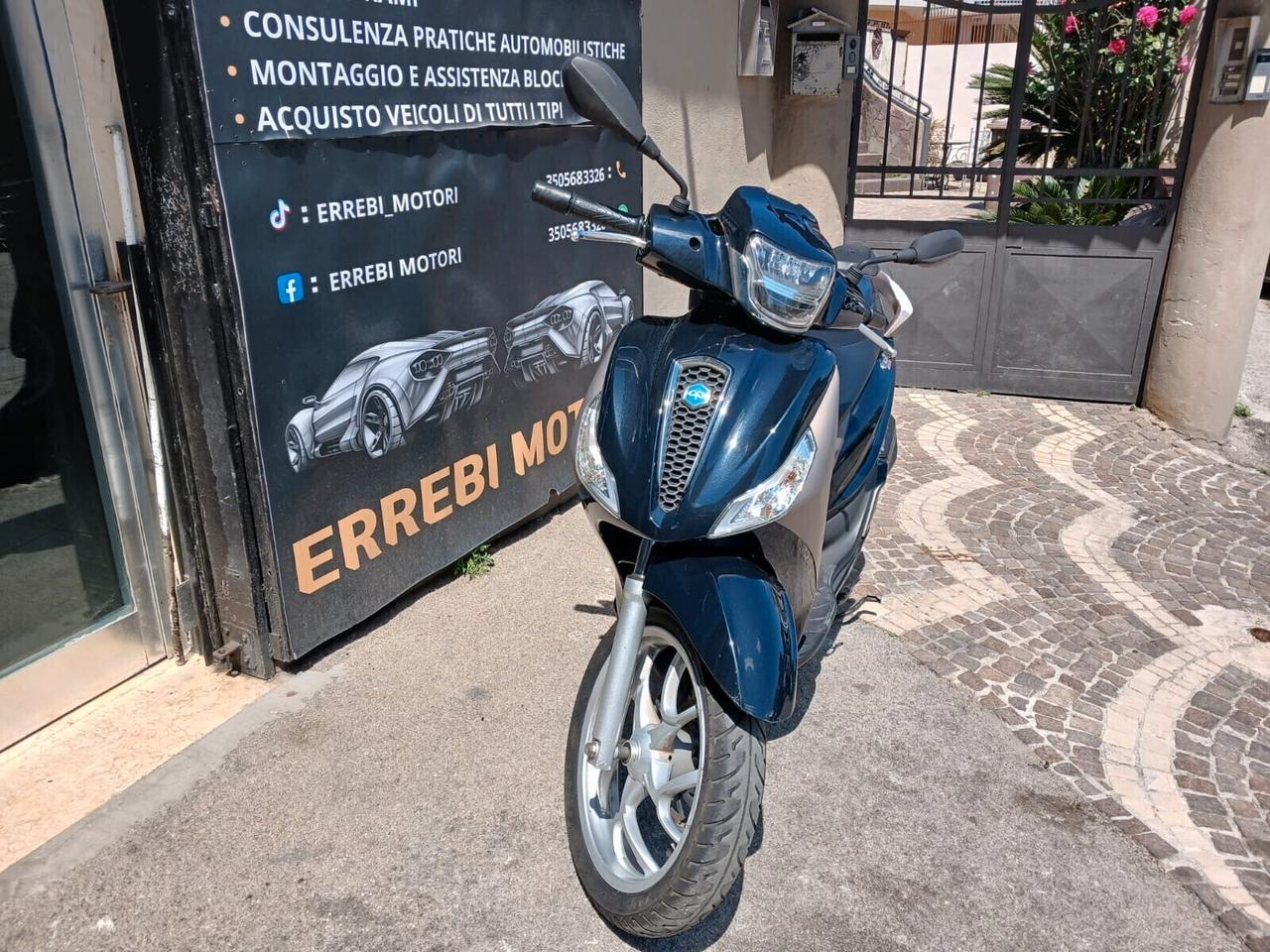 Piaggio Medley 125