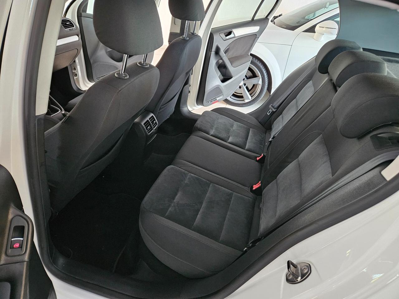 Volkswagen Golf 1.6 TDI DPF 5p. Highline