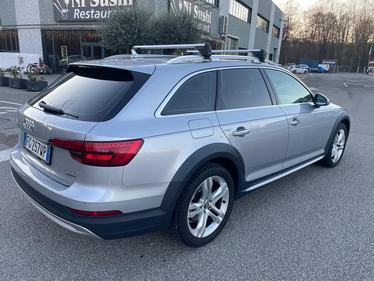 Audi A4 allroad 3.0 TDI 218 CV*Automatik*Pelle*Navi
