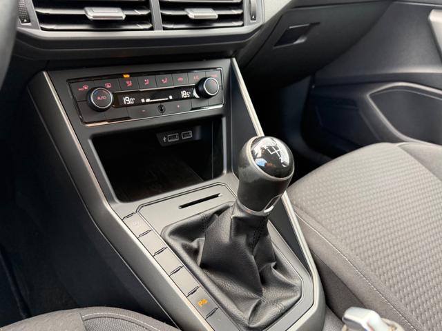 VOLKSWAGEN Polo 1.0 NAVI CARPLAY APPLE&ANDROID+2PDC+CLIMATRONIC