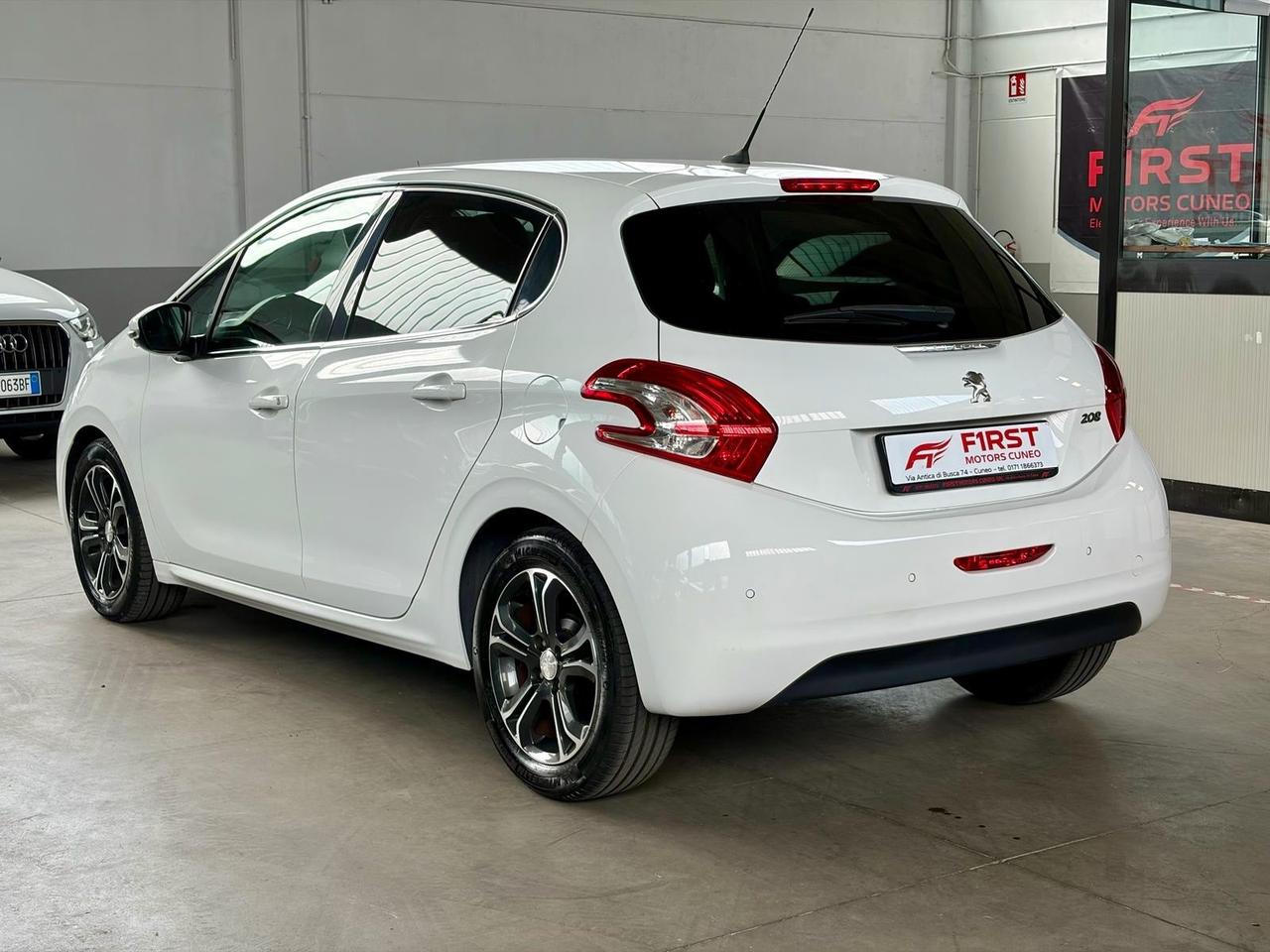 Peugeot 208 1.2 VTi 82 CV 5 porte Allure