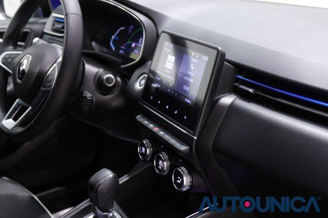 RENAULT Clio FULL HYBRID E-TECH 140 CV AUTOMATICA