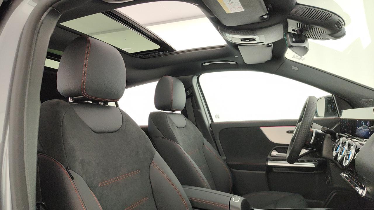 Mercedes-Benz GLA 200 d automatic